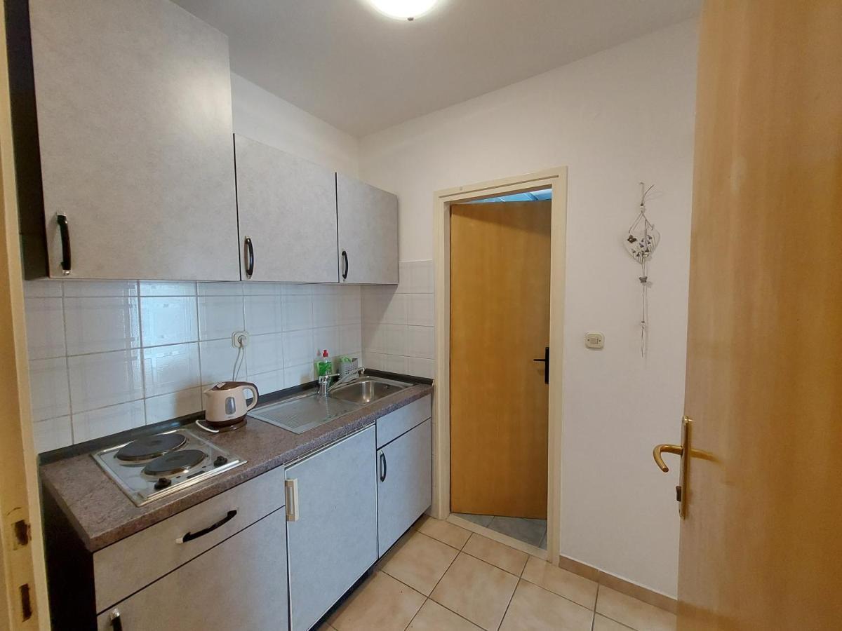 Apartmani Rahela Vodice Eksteriør billede